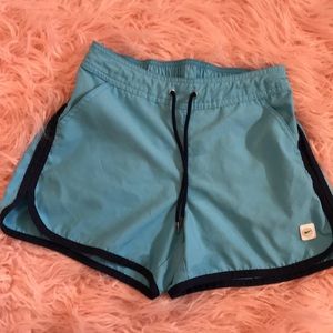 EUC Nike girls shorts with pockets, ‘nike’ on butt